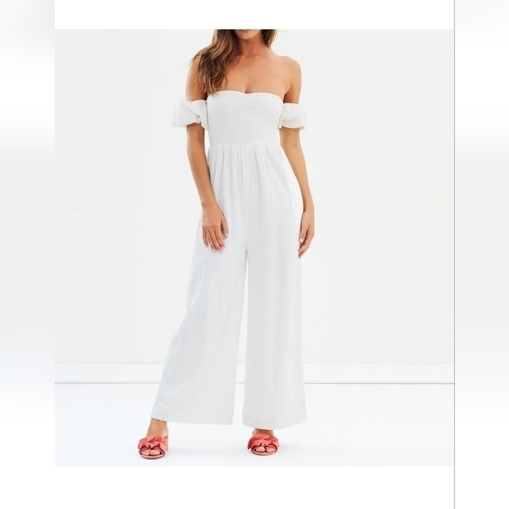 NWT HUMMINGBIRD WHITE SMOCKED OFF THE SHOULDER JUMPSUIT MEDIUM